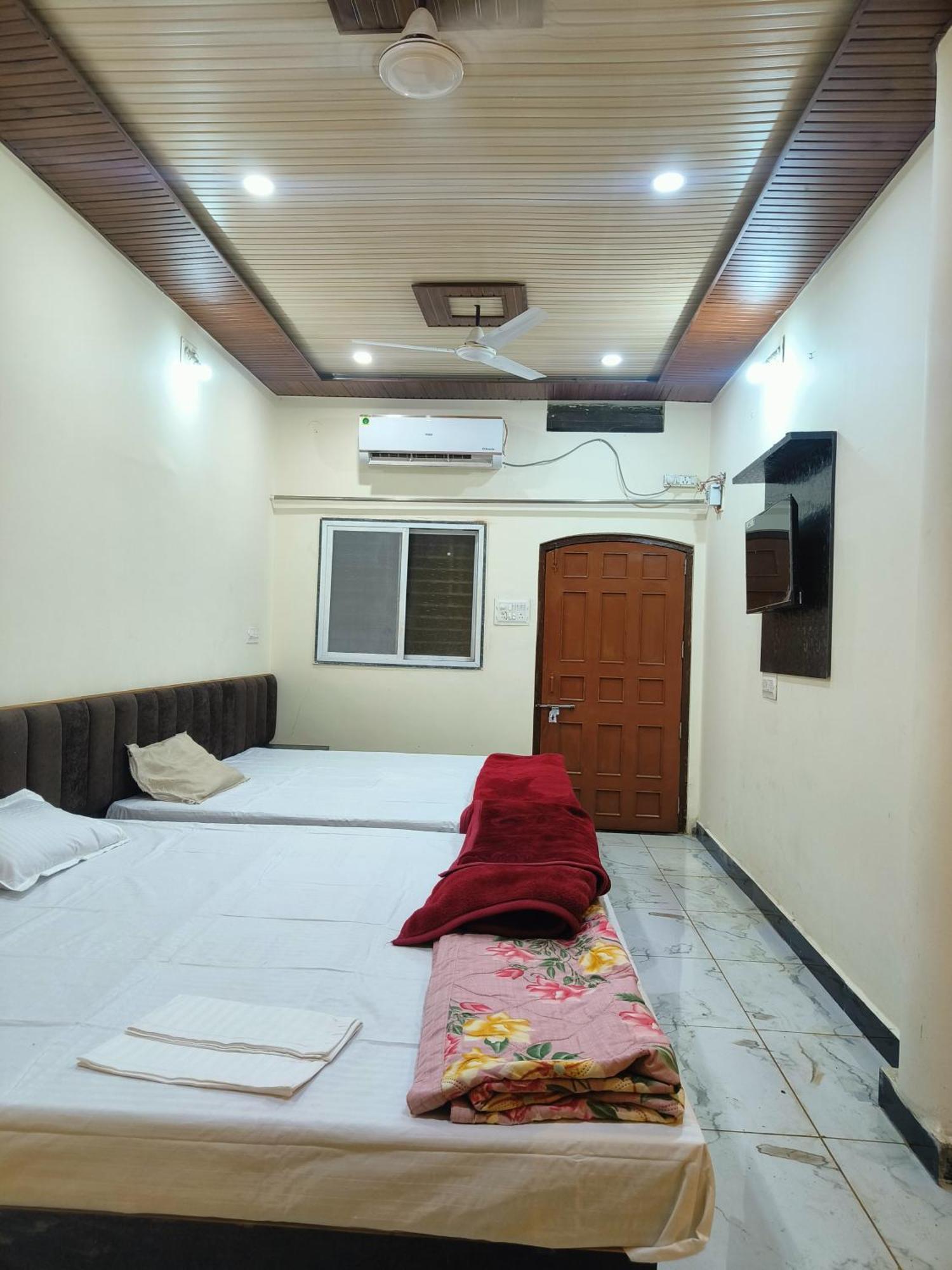 Kumkum Gest House Holiday home Ujjain