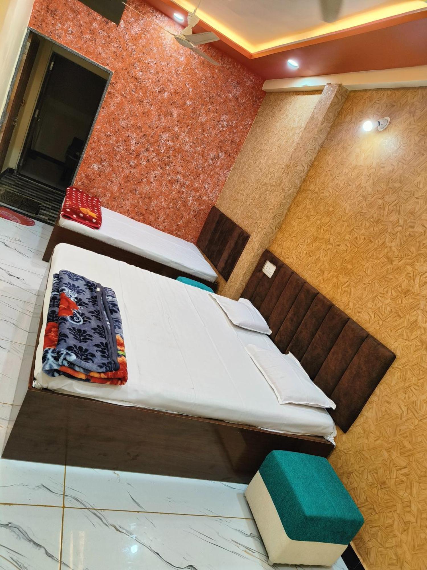 Kumkum Gest House Ujjain